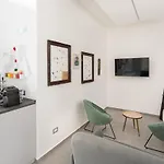 Guest house Little Square