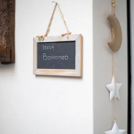 Gasthuis Little Square Arona