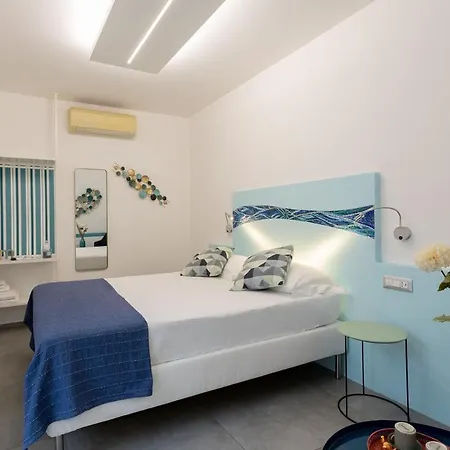 Guest house Little Square 3*