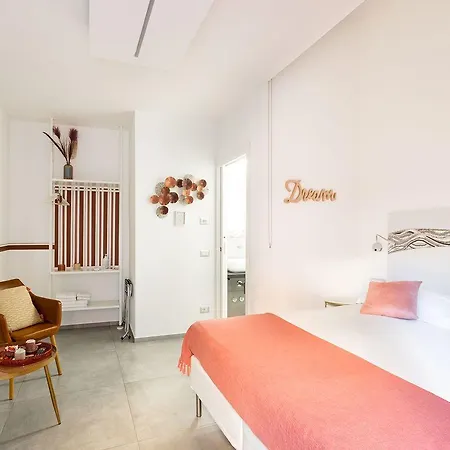 Little Square 3* Arona