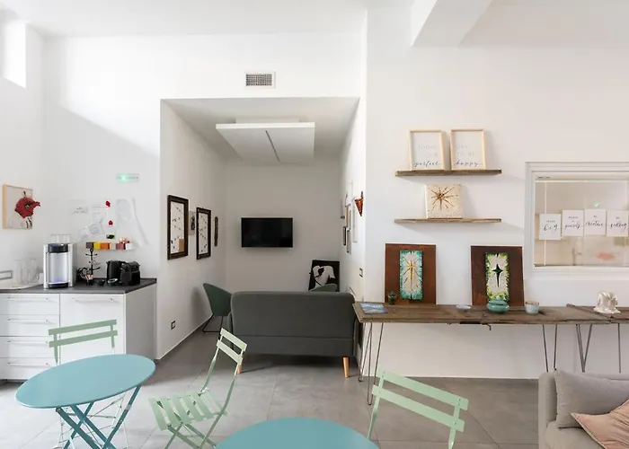 Casa de hóspedes Little Square 3*