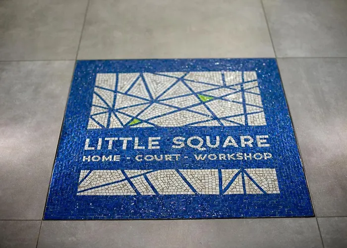 招待所 Little Square 阿罗纳