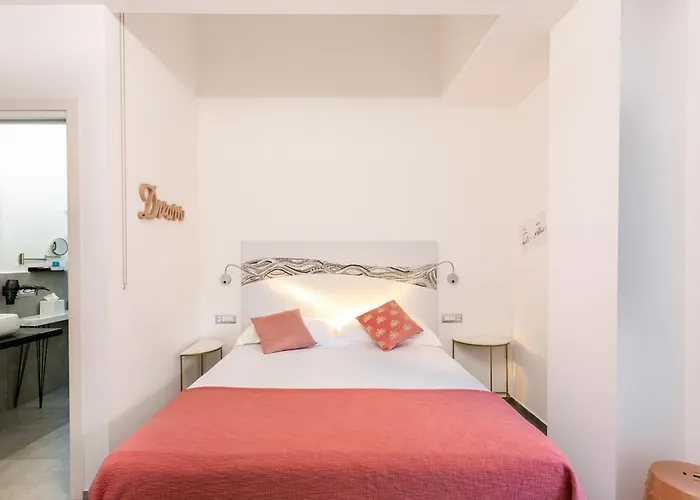 Little Square 3* Arona