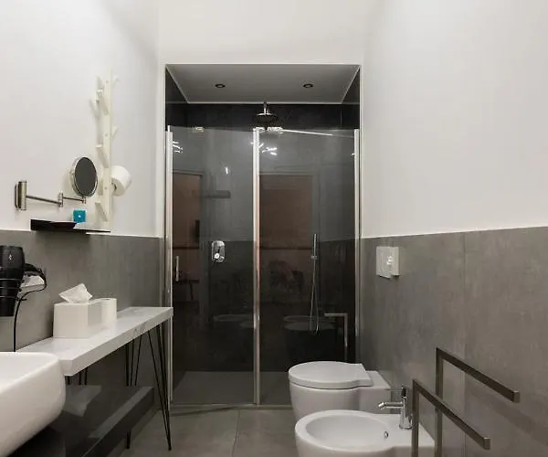 Little Square Pensión