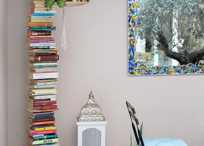 Little Square 3* Arona